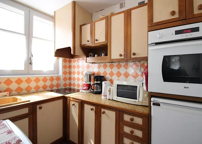 T2 Centre-ville, 6 Couchages - Fr-1-415-189 * Le Mont-Dore